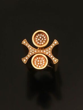 Attribuée à Henri GARGAT 

Bague en or jaune...