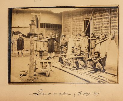 1888-1894.

Album photos d'un lieutenant...