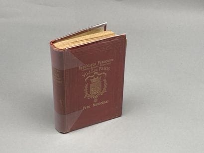 Boîte de 13 plaques de verrre stéréoscopiques:

Scène...