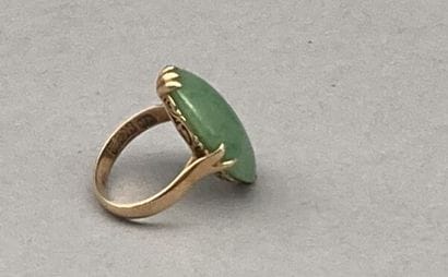 Bague en or 18 K (750 °/°°) sertie d'un grand...