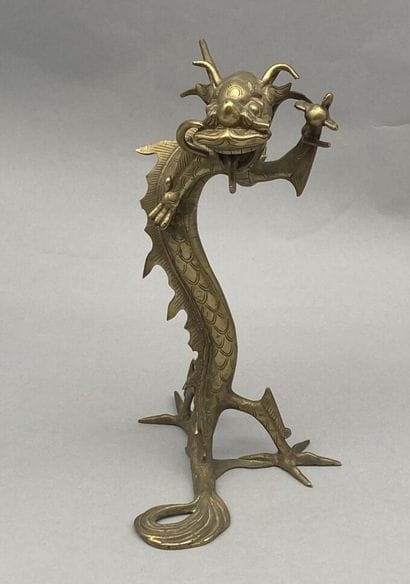 Ensemble de deux brûle-parfums et un dragon...