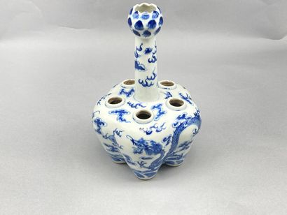 Long necked bowl with five compartments (wu...
