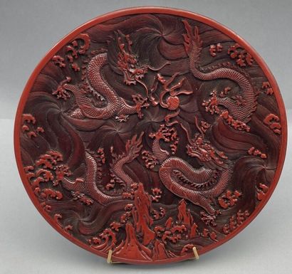 Lot including : 

- A carved and engraved...