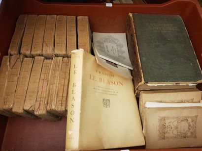 MANNETTE including a lot of books including...