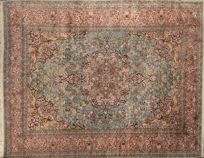 Large and fine silk Cashmere 

India 

About...
