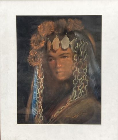 School of the XXth century

Berber woman...
