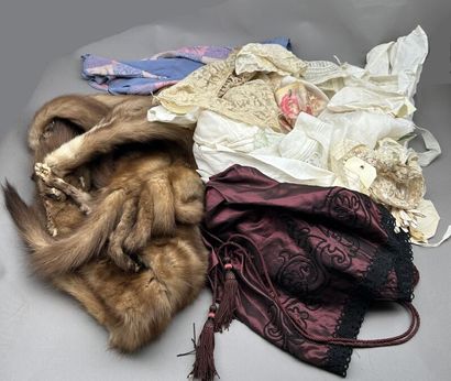 Important lot of charming objects and antique...
