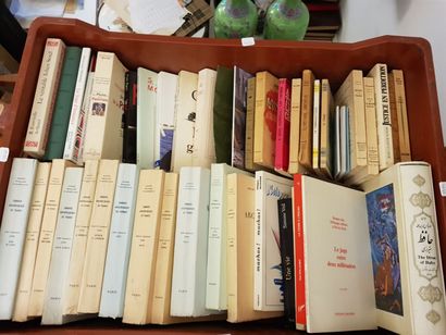 Lot including: 

- MANNETTE including a lot...