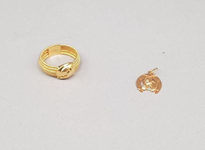 Lot in 18 K gold (750°/°°) including : 

-...