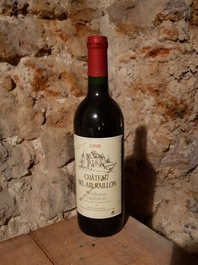 Lot including: 

- Superior Bordeaux, Château...