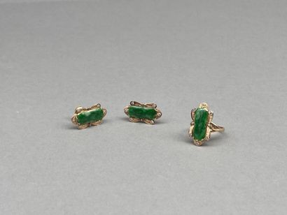 Lot in 18 K gold (750 °/°°) including :

-...