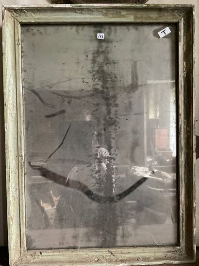 Lot comprenant : 
Une glace au mercure dans...