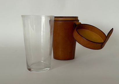 HERMÈS
Large flat-bottomed glass. In its...