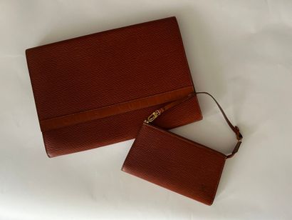 Louis VUITTON
Lot including :
- a flap briefcase,...