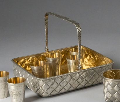 LARGE CASH BOWL WITH HANDLE in silver (800°/°°...
