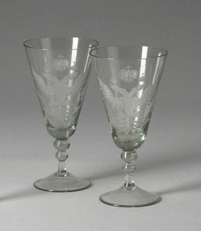 Paire de verres à pied en cristal, de forme...