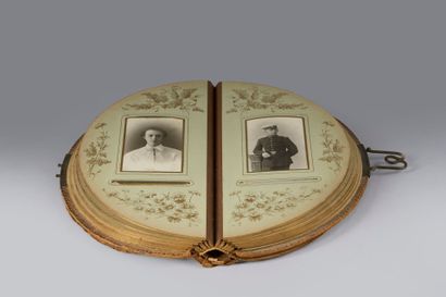 ALBUM pour photographies en cuir en forme...