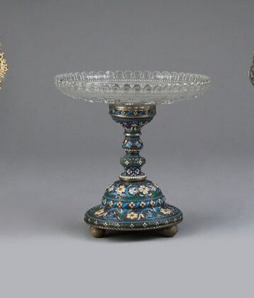 PRESENTATION CUP in silver (800°/°° minimum),...
