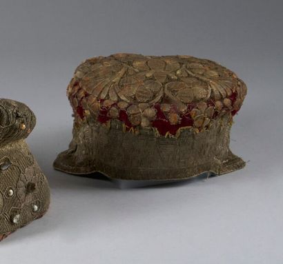Cylindrical KOKOSHNIK in crimson velvet embroidered...