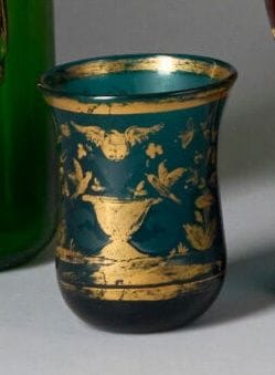 Gobelet en verre bleu fumé à bourrelets,...