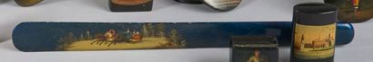 Lacquered papier-mâché PAPER CUTTER with...