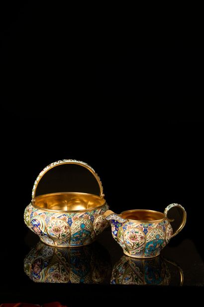PART OF A TEA KITCHEN comprising a SUCRIER...