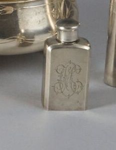 FLACON in plain silver (800°/°°minimum),...