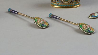 Set of 2 small COFFEE SPOONS in silver gilt...