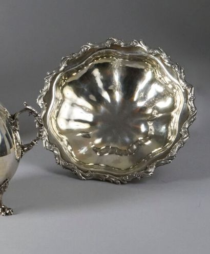 Silver (800°/°°minimum) CUP ON FOOT, titled...