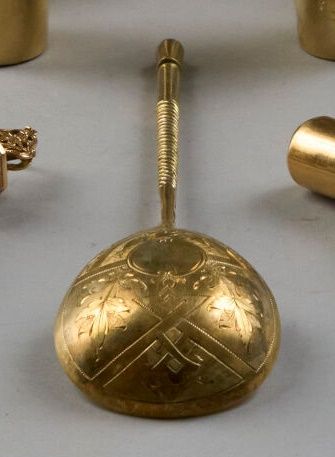 CAVIAR SPOON in silver gilt (800°/°° minimum),...