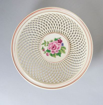 Ceramic COMBINER with openwork lace design,...
