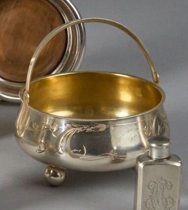 SUCRIER in silver (800°/°° minimum), titled...