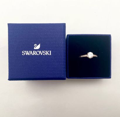 SWAROVSKI.
Bague, modèle 