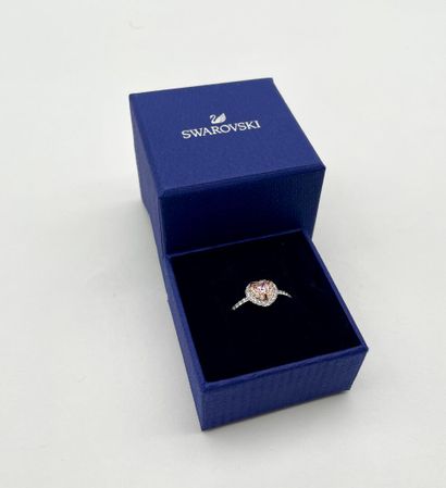 SWAROVSKI.
Bague, modèle 