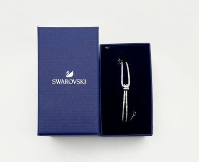 SWAROVSKI.
Bracelet rigide, modèle 