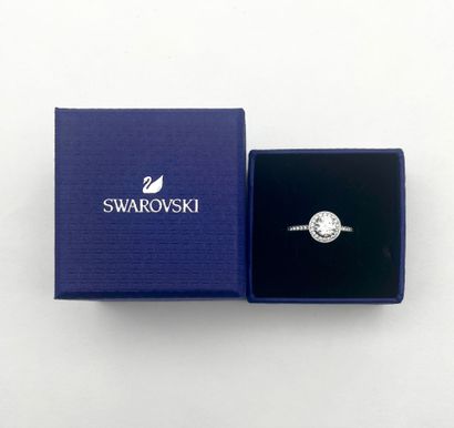SWAROVSKI.
Bague, modèle 