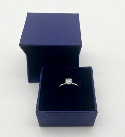 SWAROVSKI.
Bague solitaire, modèle 