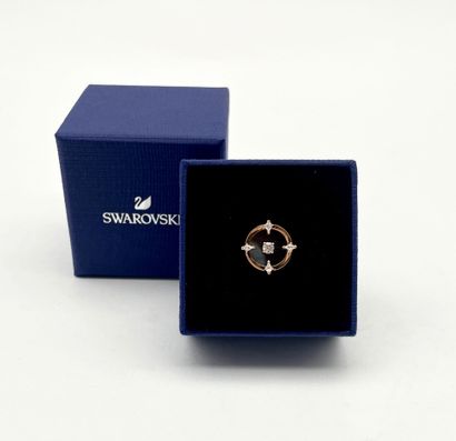 SWAROVSKI.
Bague, modèle 