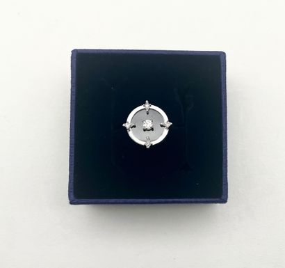 SWAROVSKI.
Bague, modèle 