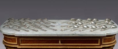 Suite de 18 grands couverts en argent 950...