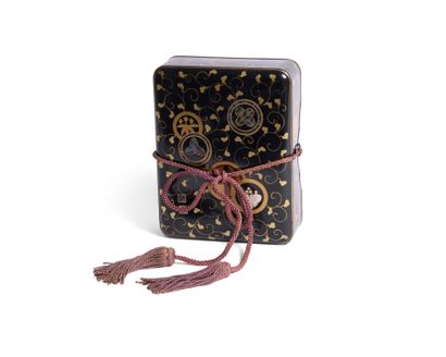 Rectangular black lacquer box decorated with...