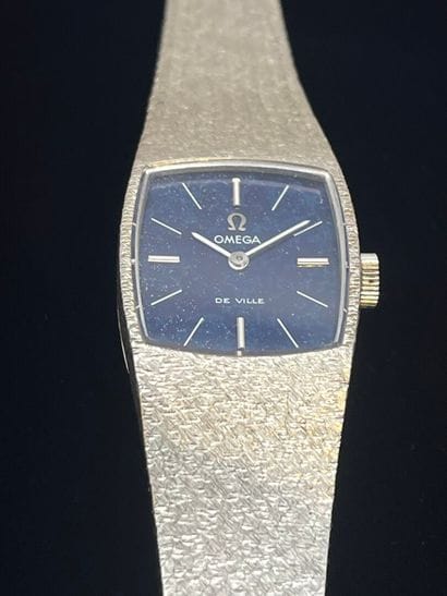 OMEGA
Montre-bracelet de dame, modèle De...
