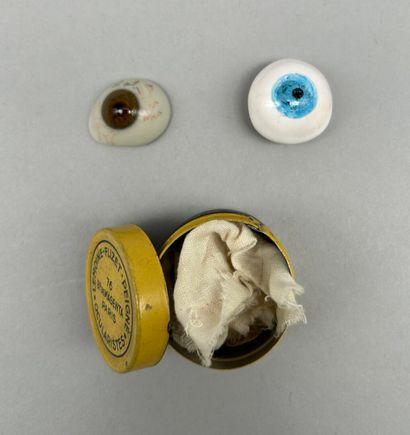 Salvador DALI (1904-1989)
Eye model and prototype...