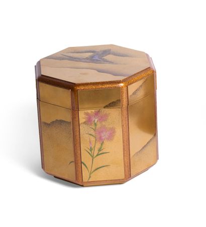 Octagonal Hokai box in gold maki-e lacquer....