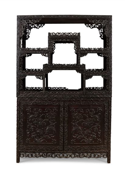 Large two-part display shelf in hongmu wood....