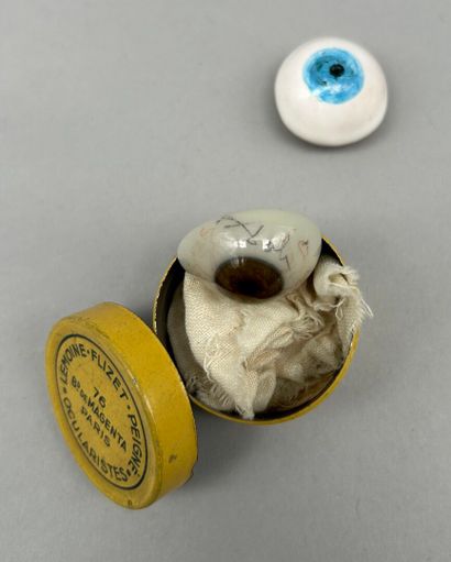 Salvador DALI (1904-1989)
Eye model and prototype...
