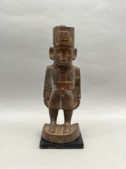 Colon-type statuette in wood with a beautiful...