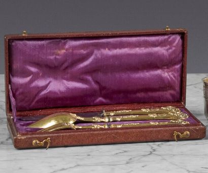 Child's cutlery in 800 °/°°° gilt silver...