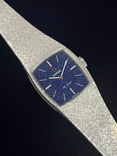 OMEGA
Montre-bracelet de dame, modèle De...