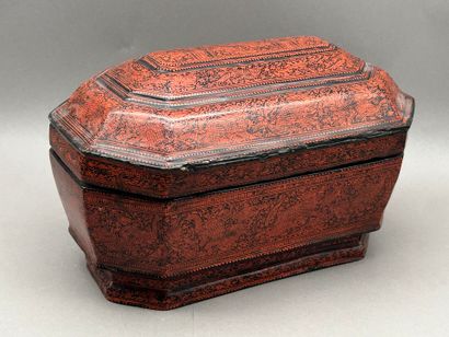 Set comprising: 
- Red and black lacquer...